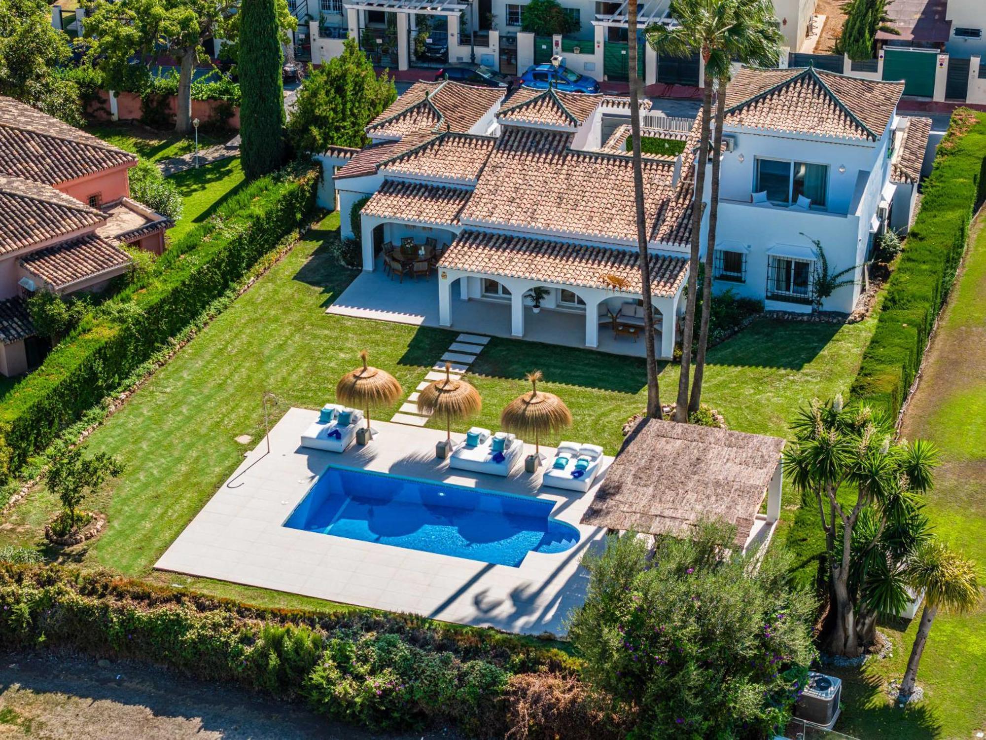 Villa Vacation I Sirio, Golf-front Villa, Private Heated Pool, Privacy, 10 Min From Puerto Banus Marbellac