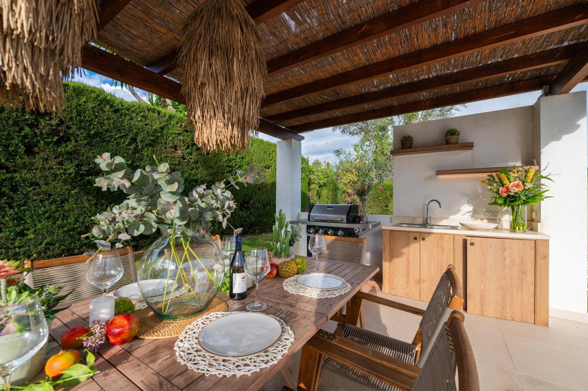 Vacation I Sirio, Golf-front Villa, Private Heated Pool, Privacy, 10 Min From Puerto Banus Villa